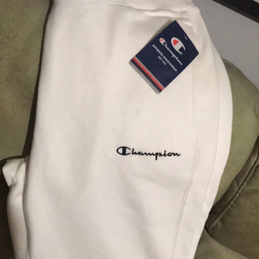 SOLD ****** Champion sweatpants NWT Size Large
